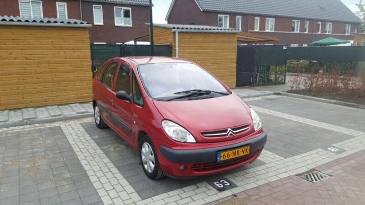 Citroen Xsara 1.8 I 16V Picasso 2001 Rood