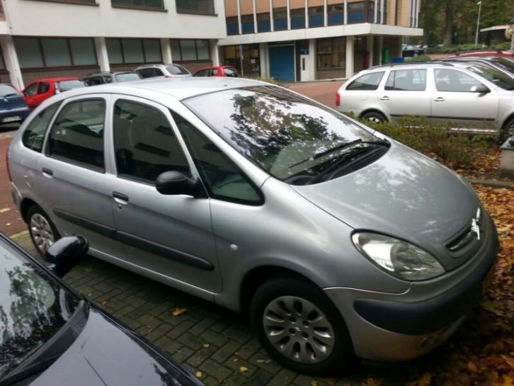 Citroen Xsara 2.0 HDI Picasso 2001 Grijs Airco 1000 euro 