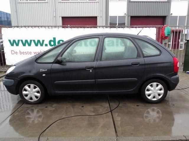 Citroen Xsara picasso 1.8 16v exclusive met ecc (bj 2001)
