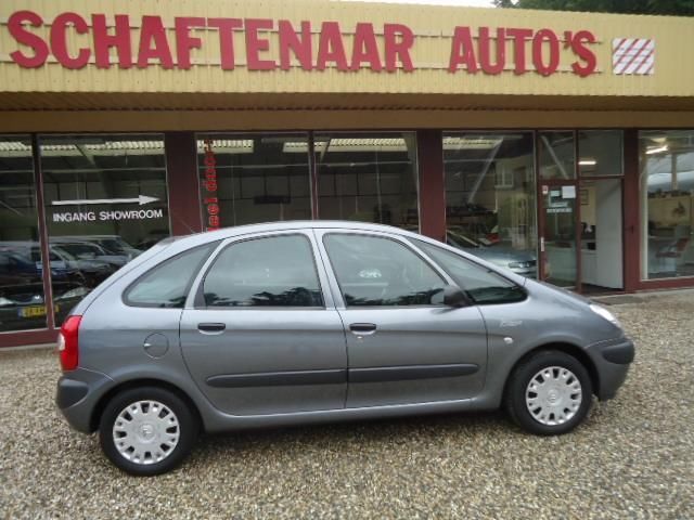 Citroen Xsara1.8I16V Picasso Grijs zeer mooi met nieuwe apk