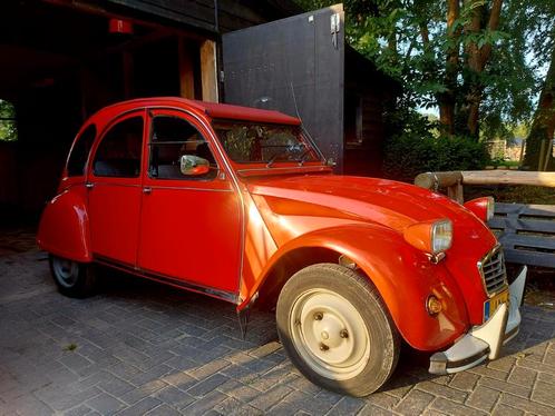 Citron 2CV 6 Club 1987 Rood gegalvaniseerd chassis