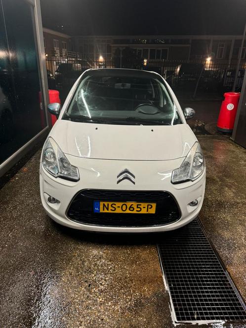 Citron C3 1.2 VTI 60KW82PK 2013 Wit NAP gekeurd