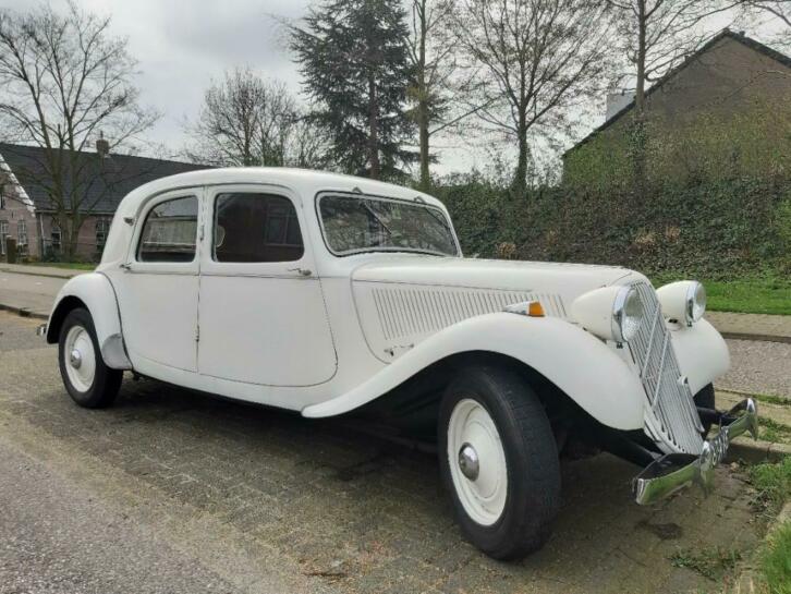 Citron Traction Avant 11B 1951