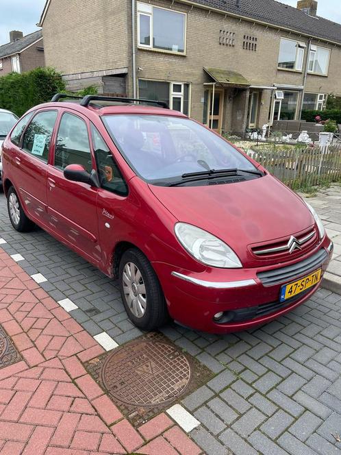 Citron Xsara 2.0 16V Picasso AUT 2006 Rood