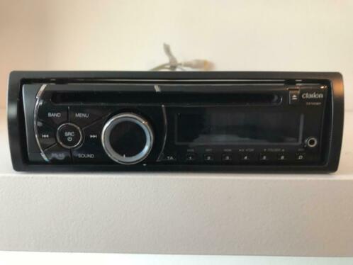 Clarion CZ100ER CD Autoradio z.g.a.n