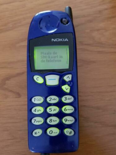 Classic Nokia 5100 met oplader- zie beschrijving