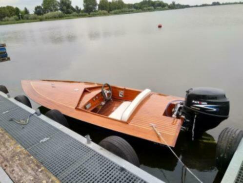 Classic speedboat 25PK