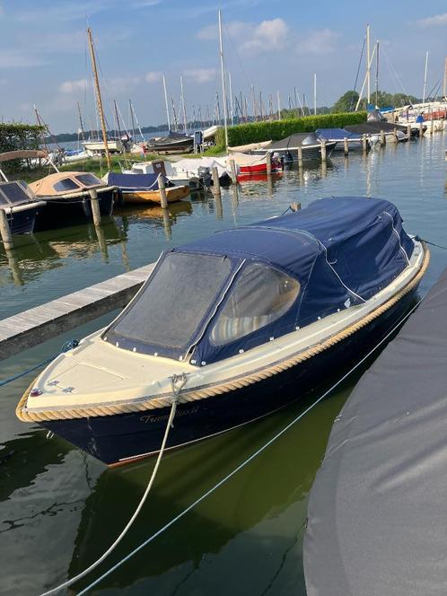 Clever viking sloep 565 met ligplaats aan  Paterswoldsemeer