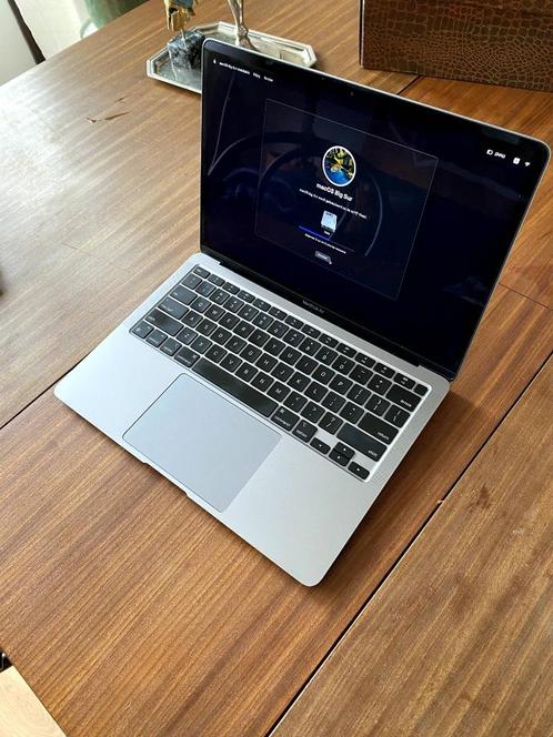 (Combi Deal) Apple MacBook Air M1, 13quot in Space Grey, 256 GB
