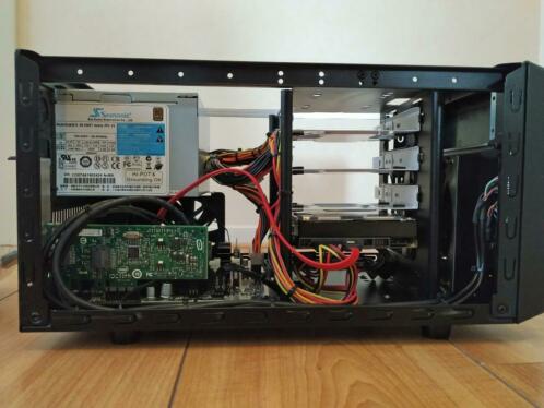 Compacte Home Server  4 bay NAS, QuadCore, Synology, 2TB