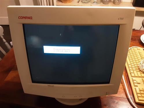 Compaq V700 monitor beeldscherm 16 inch