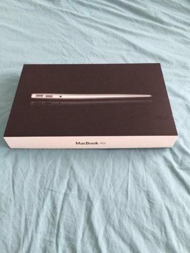 Complete Apple MacBook Air 13inch, 1,7GHz i5, 128GB SSD