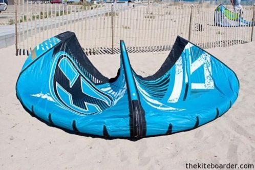 complete F one kite set 