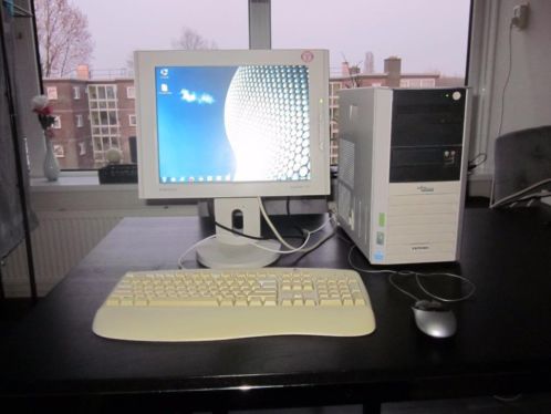 Complete Fujitsu Siemens Desktop set