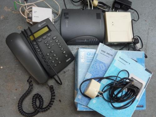 Complete ISDN 2 set KPN telefoon quattrovox 5 interfaces NT1