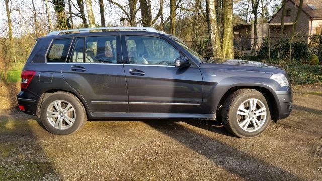 Complete Mercedes GLK 220 4x4 slechts 46.120km