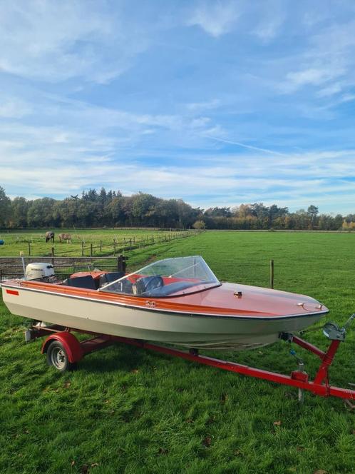 Complete polyester speedtourboot incl motor en trailer