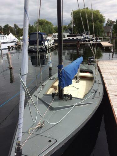 Complete Polyvalk grijs alu mastgiek incl motor