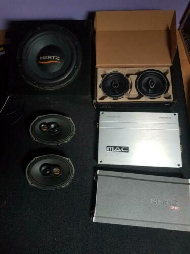 complete set boxen versterkers en subwoofer