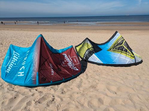 Complete set kiteboard, 2 kites Airush en accessoires