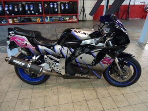 Complete suzuki gsx-r750w van 1992 in onderdelen te koop.