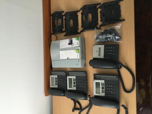 Complete Vox Davo telefooncentrale met vier toestellen