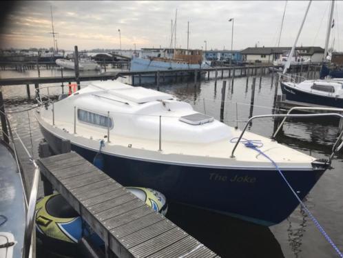 Compromis 720 ex-kajuitzeilboot met Yamaha ft8d hightrust 