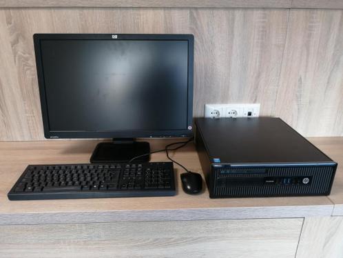 Computer, Beeldscherm, Toetsenbord en Muis