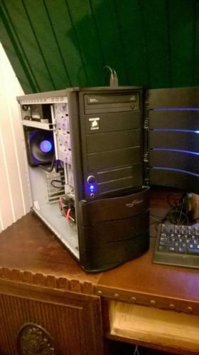 Coolermaster Mystique met watergekoelde I5 met 8 GB DDR3 
