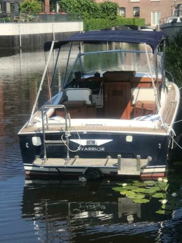 Coronet 21, Motorboot 6.35 lang met 5,0LX V8