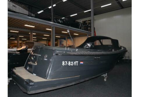 Corsiva 690 Tender nette occasion met 60 PK Mercury compleet