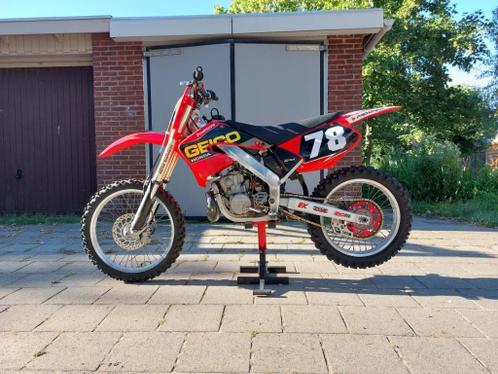 CR250, 2e generatie alu frame