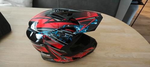 Cross helm
