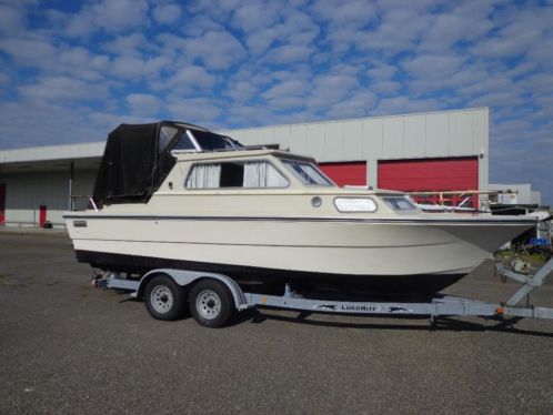 Cruiser motorjacht Volvo Penta 6cil 4,3 Liter loopt perfect