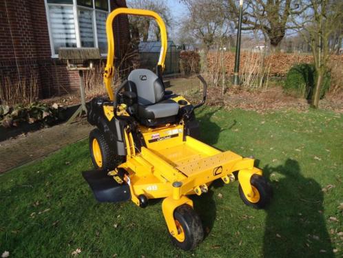 Cub Cadet Z1 122 , robuuste zero turn maaier