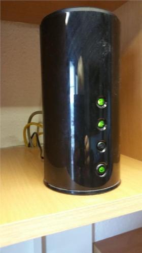 D-Link DIR-645 Wireles Router