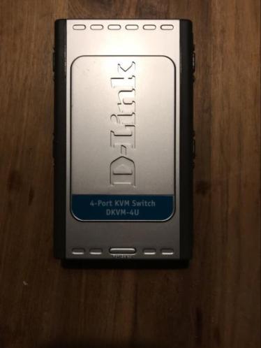 D-link KVM Switch 4 port USB RGB incl 4x Kabels