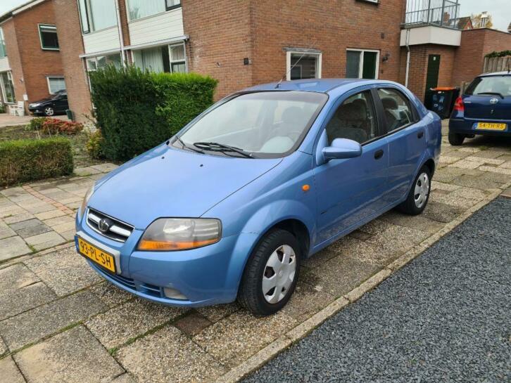 Daewoo Kalos 1.4 Sedan 2004 Blauw Nieuwe APK