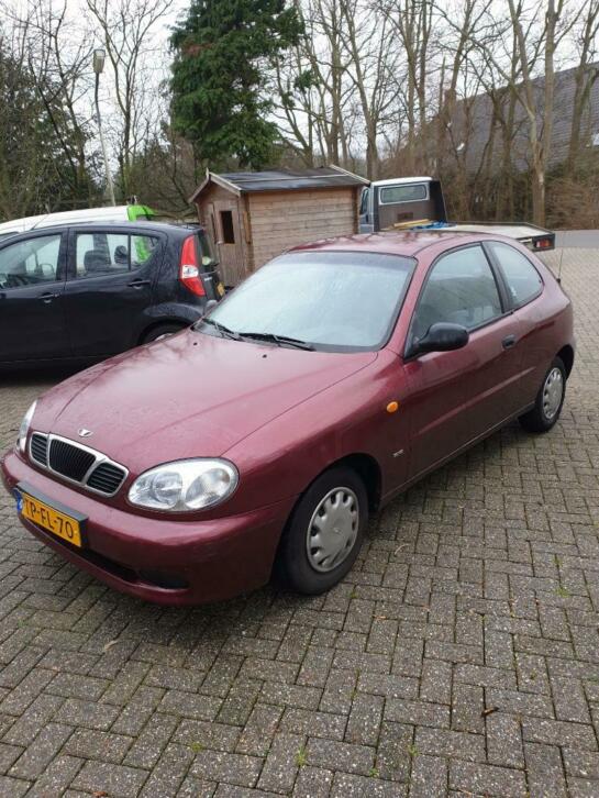 Daewoo Lanos 1.3 SE 1998 Rood  half jaar APK