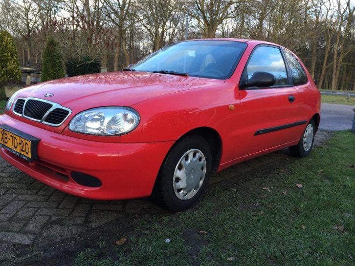 Daewoo Lanos 1.5 SE 1998 Rood