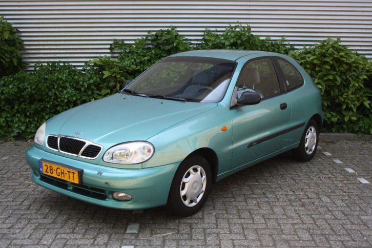 Daewoo Lanos 1.5 SE 3 deurs  AIRCO 