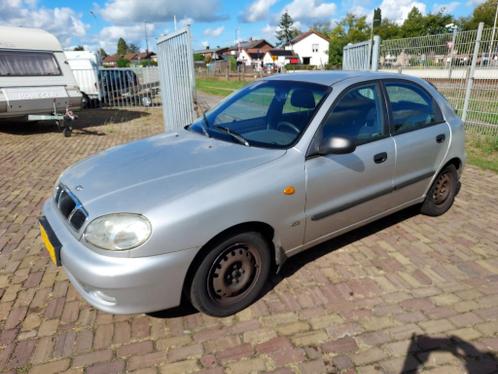 Daewoo Lanos 1.6 Airco 97000 km 5 deurs bj 2000  Apk