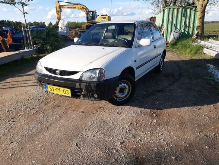 Daihatsu Charade 1.3 I 16V AUT 1998 Wit