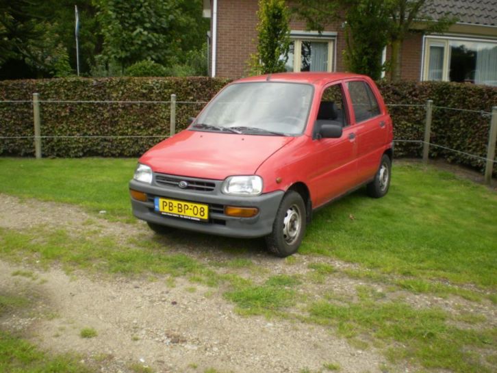 Daihatsu Cuore 0.8 1996 Rood 250euro apk 01-15 export 5-drs