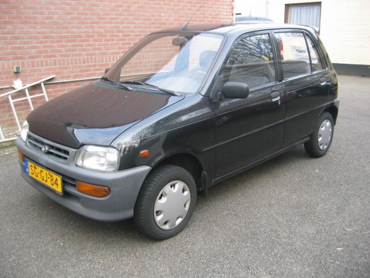 Daihatsu Cuore 0.8 1997 Zwart