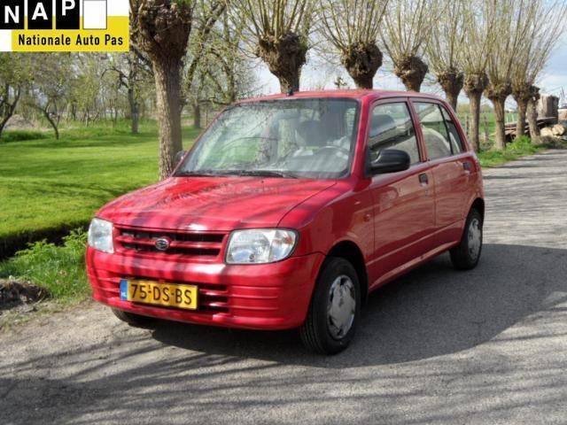 Daihatsu Cuore 1.0-12V 74.464 km 1e eigenaar 5 deurs nwe apk