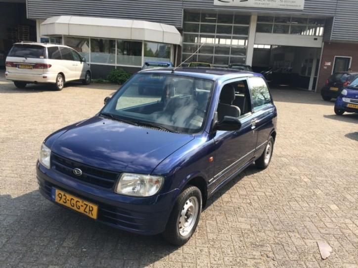 Daihatsu Cuore 1.0 12v bj 2000 zeer nette auto