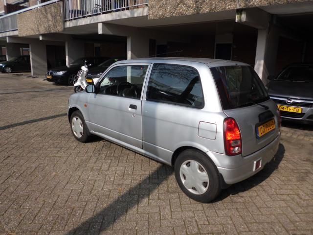 Daihatsu Cuore 1.0-12V DVVT RTi. 2003 Stuurbekrachtiging