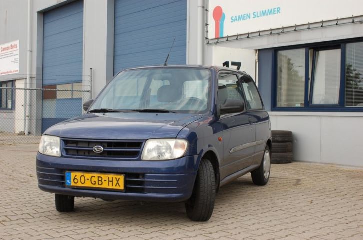 Daihatsu Cuore 1.0-12V STi