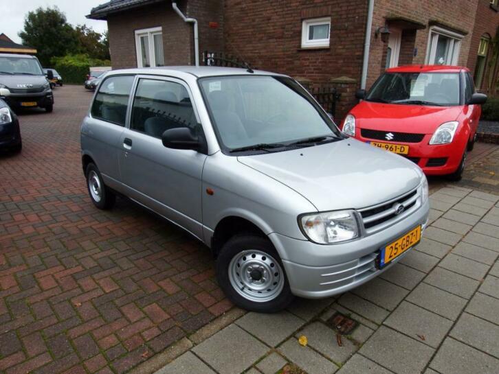 Daihatsu Cuore 1.0 1999 Grijs All Saeson banden 95.500 KM 